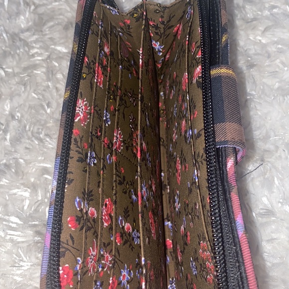 Vera Bradley Wallet - Picture 3 of 5